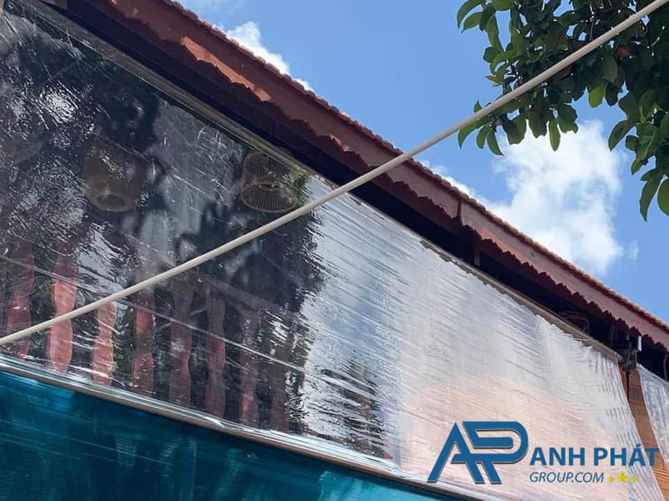 Bạt nhựa trong suốt che mưa lấy sáng màng nhựa PVC