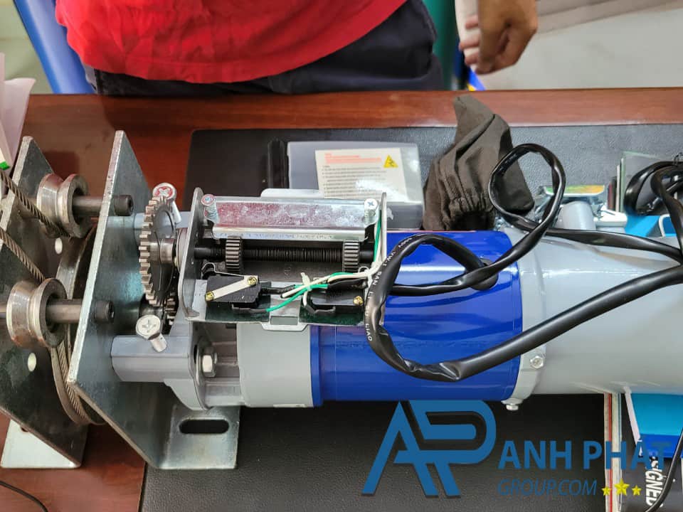 Ưu điểm Motor kéo bạt Anh Phát Group