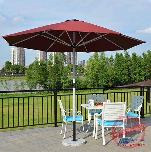 Dù đúng tâm che mưa nắng